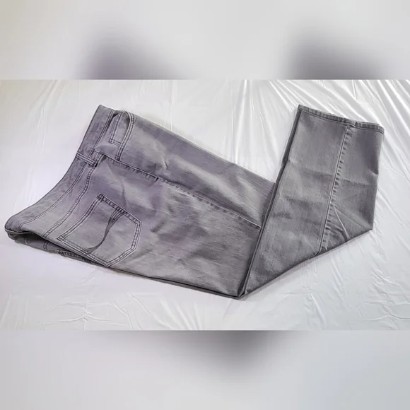 BANDOLINO Jeans Mandie Straight Leg Stretch Gray Denim - Plus Size 20W - Picture 2 of 7